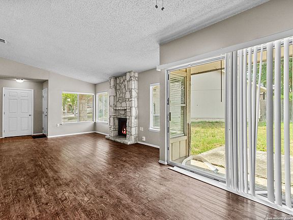 5th image of 16407 oak rock