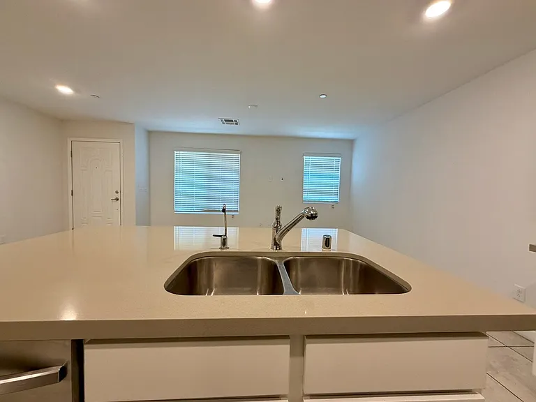 691 Pickled Pepper Pl — Photo 9