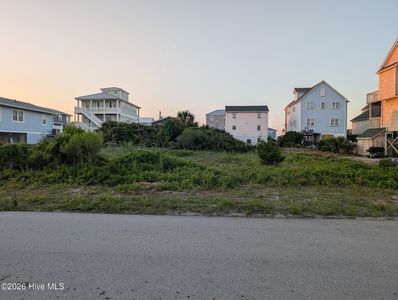 1110 N Topsail Drive N, Surf City, NC, 28445