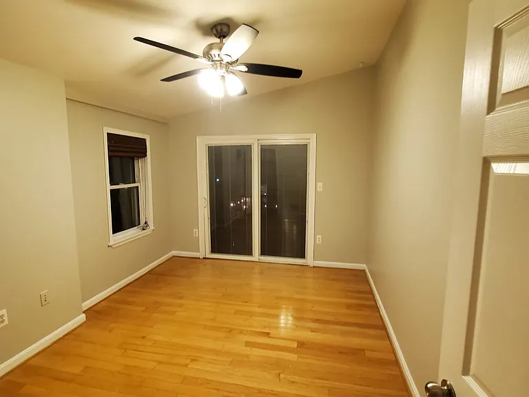 1430 Light St — Photo 5