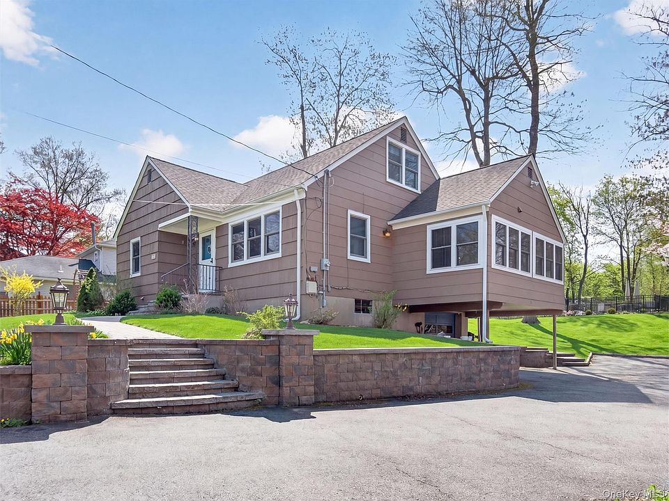 1st image of 98 Greenbush Road
