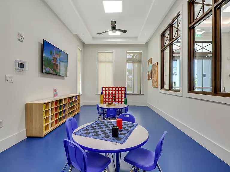 10909 Stellar Cir — Photo 43