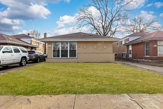 2nd image of 14737 Kimbark Ave