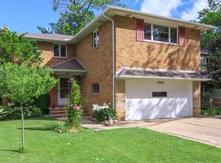20709 Edgecliff Dr, Euclid, OH 44123
