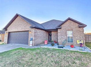 323 N Oak St, Brookland, AR 72417