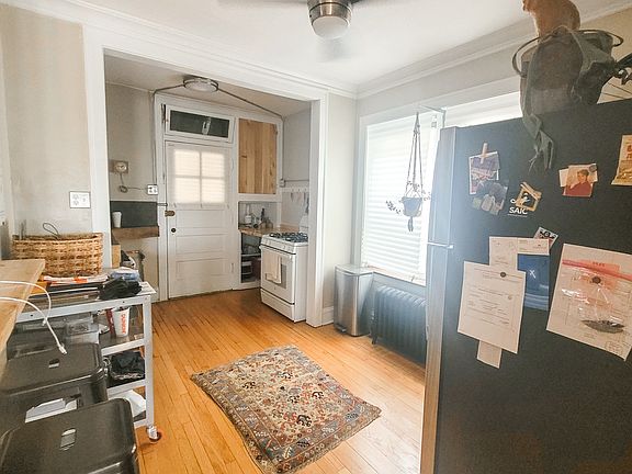 3rd image of 1634 W Granville Ave #6205-2