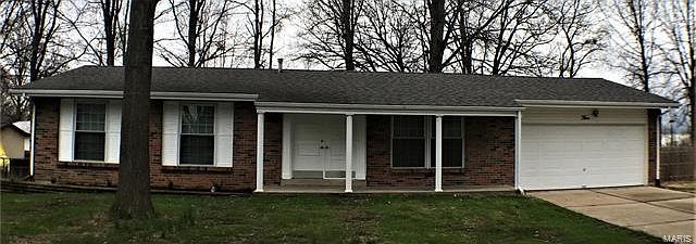 1st image of 5 Trail Oaks Ct