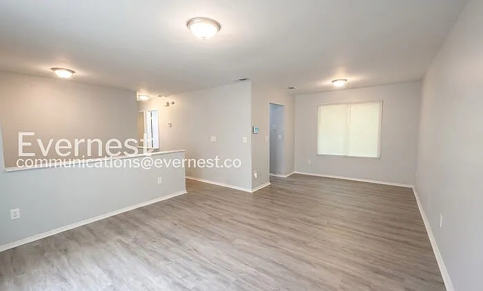 5654 Bradley Cir — Photo 7