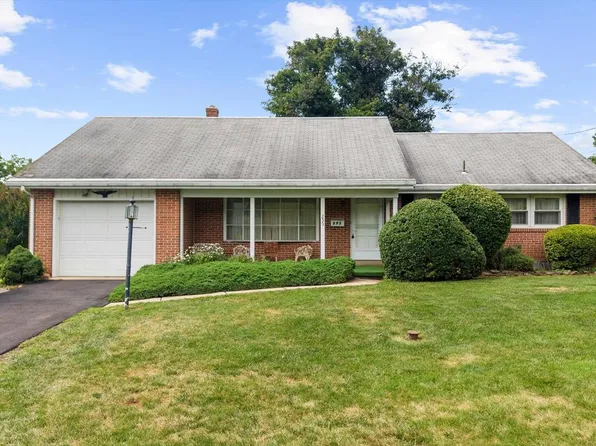 255 Orchard Hills Dr, Boyertown, PA 19512