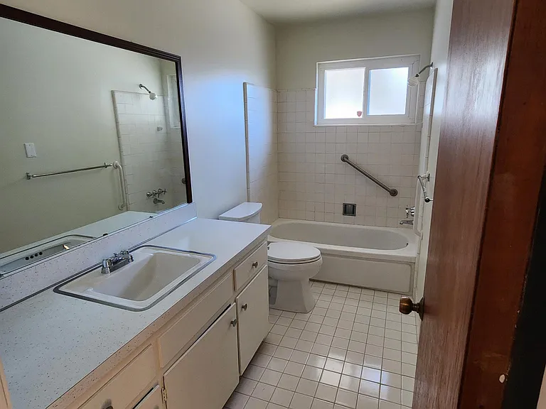1140 Sanchez Way — Photo 20