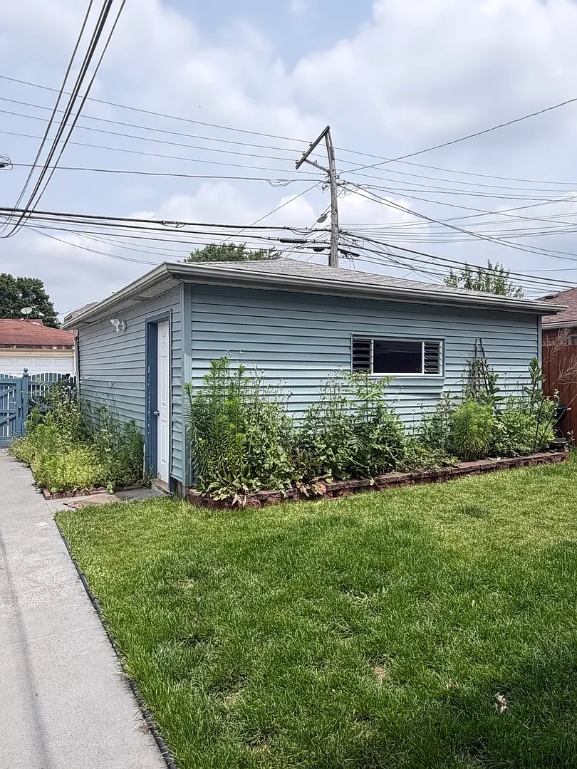 2 bed, 1.5 bath, 1150 sqft, $1,800 — Photo 4