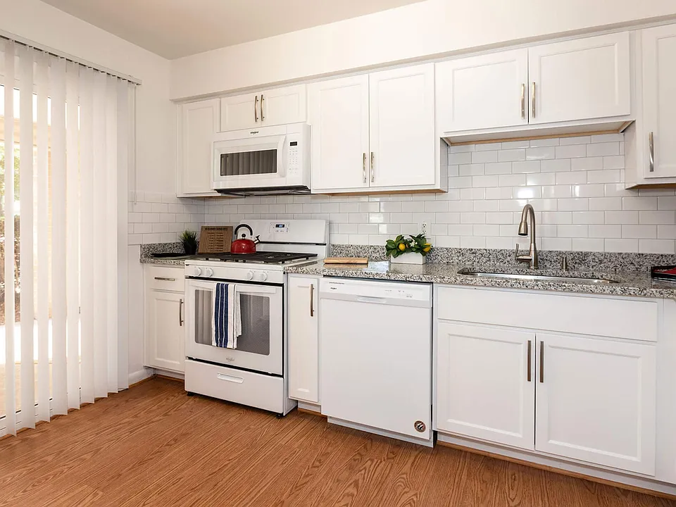 Mariner's Cove Apartment Homes