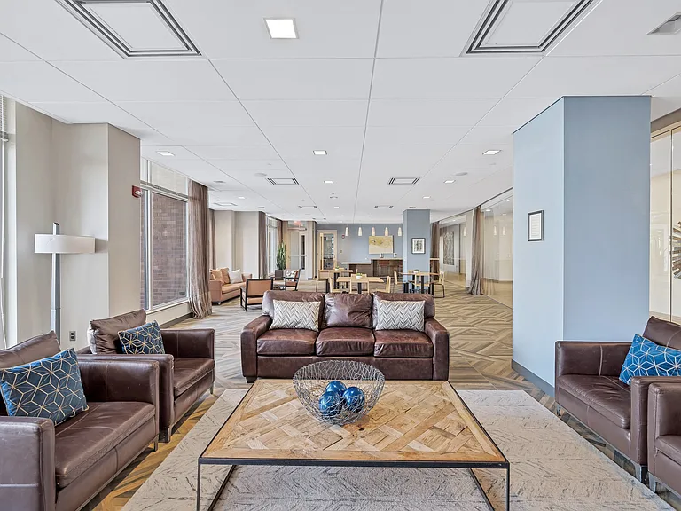Prosperity Flats — Photo 18