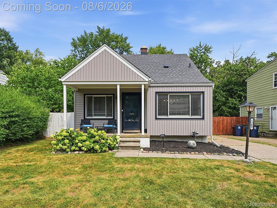 1st image of 1209 Wyandotte Ave