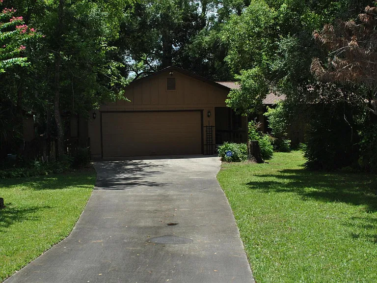 5590 Lancewood Cir S #S — Photo 2