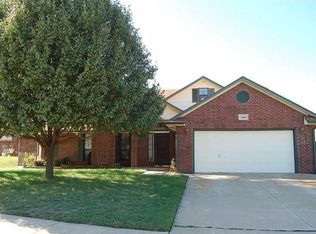 1005 Stadium Rd, Moore, OK 73160