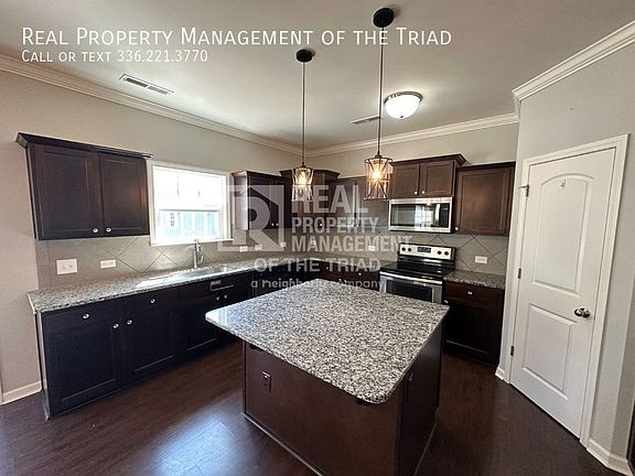 2nd image of 603 Darby Ct