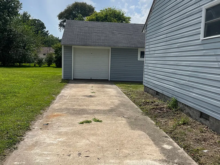 209 Cynthia Dr — Photo 15