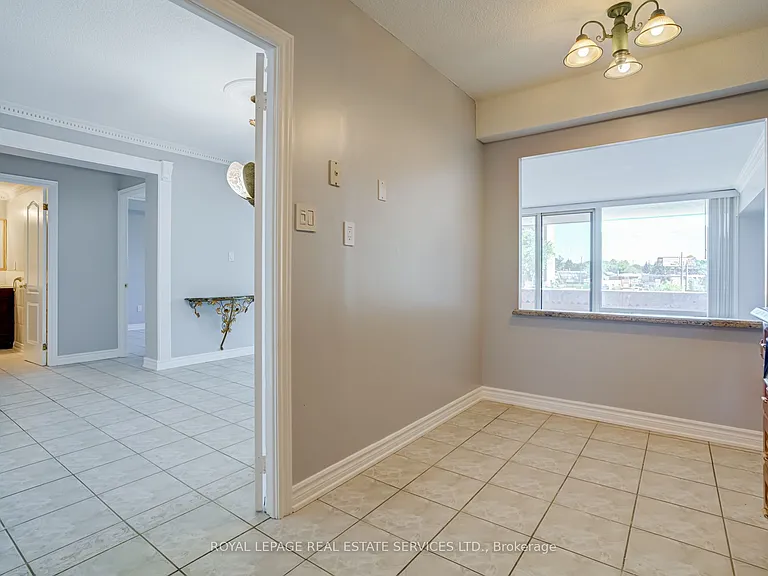 250 Scarlett Rd #206 — Photo 18