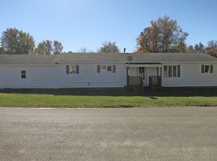 1010 Hendren St, Bethany, MO 64424