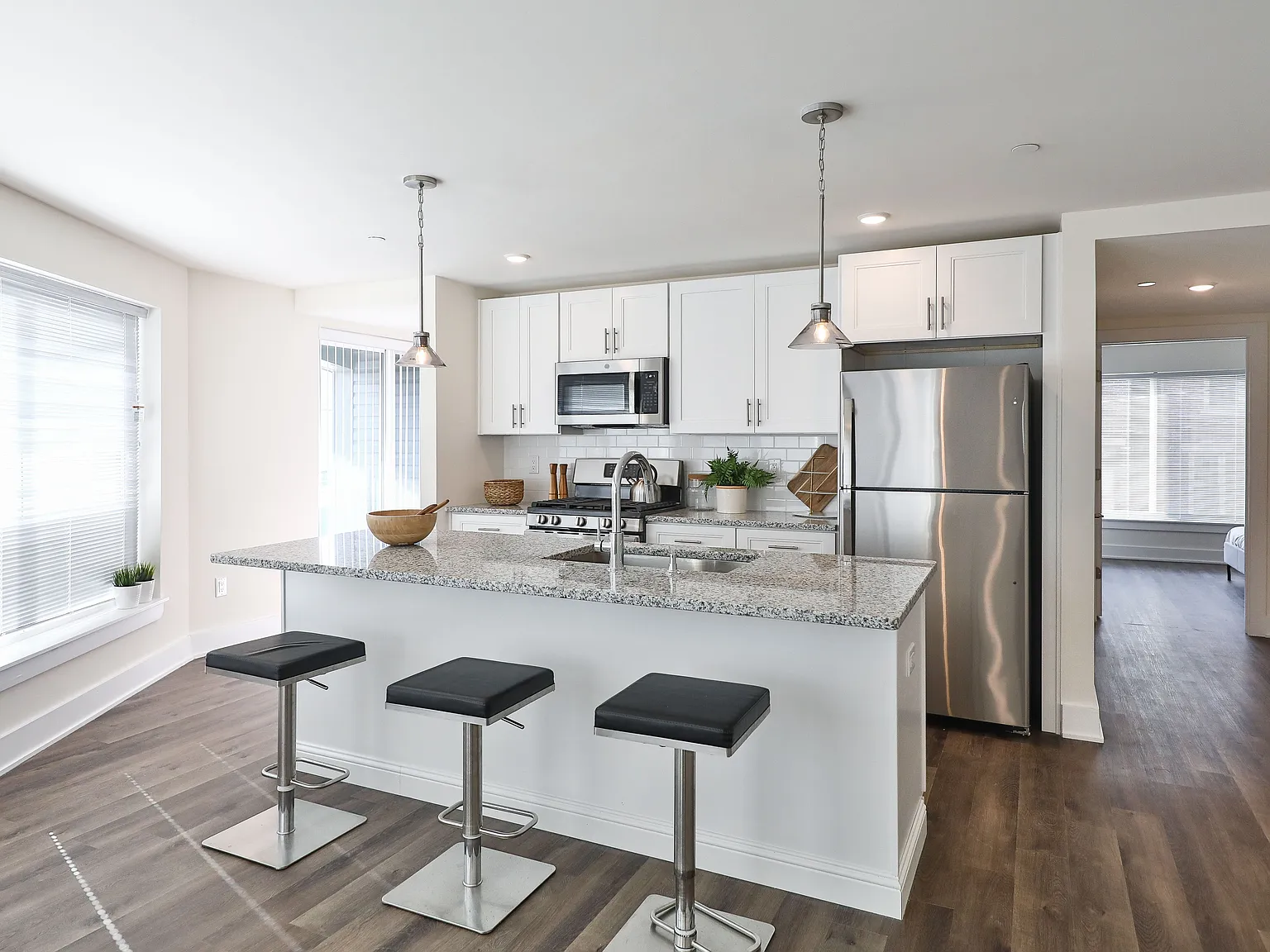801 Aramingo Ave — Photo 3