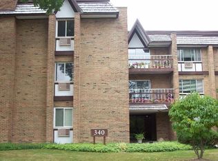 340 E Claymoor Rd #3-A, Hinsdale, IL 60521
