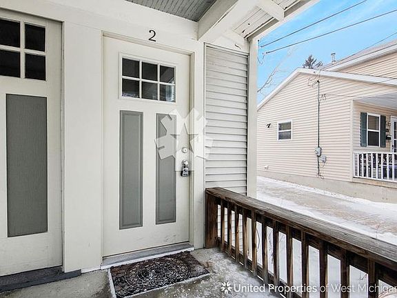 3rd image of 1115 Sherman St SE