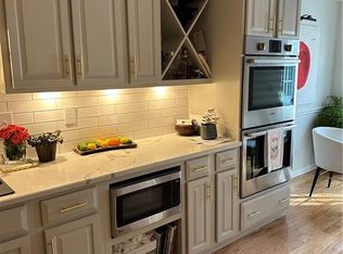 132 Great Oaks Ln, Roswell, GA 30075