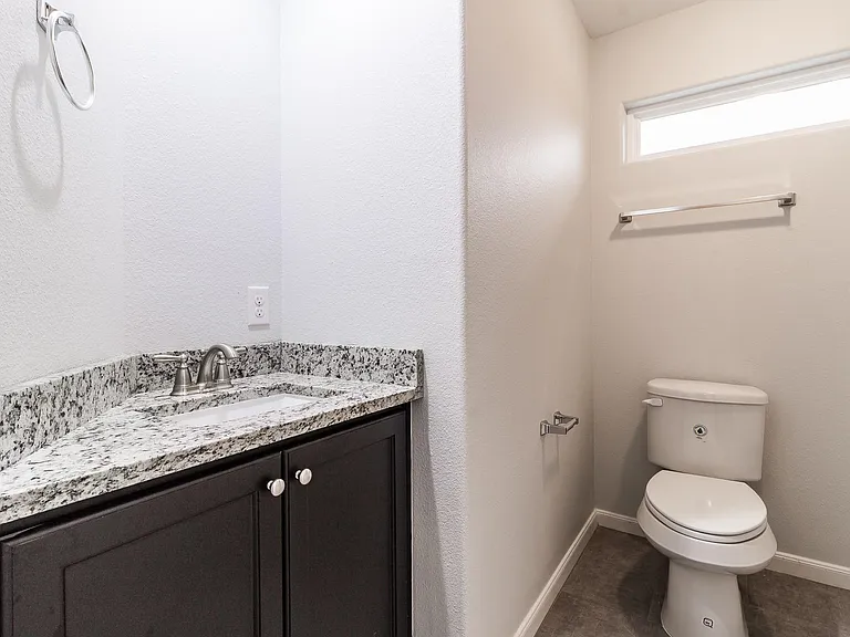 710 Barkley St #B — Photo 21