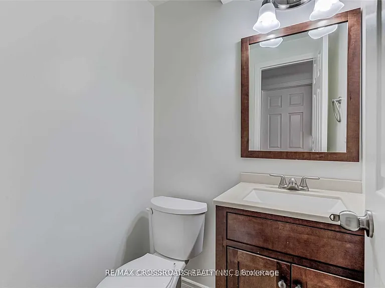 1147 Ormond Dr — Photo 12