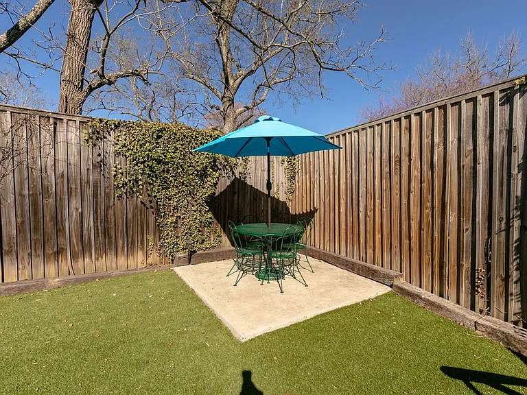 7 1/2 Georgia Ave #B — Photo 13
