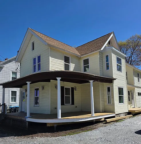 328 1st St Photo 1