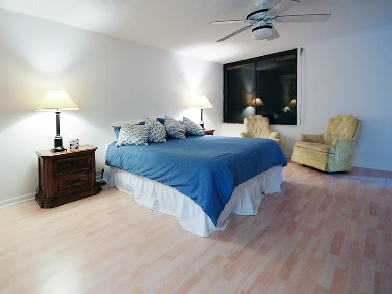 2450 Presidential Way #208 — Photo 22