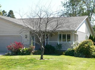 1157 W Madison Ave, Cleveland, WI 53015