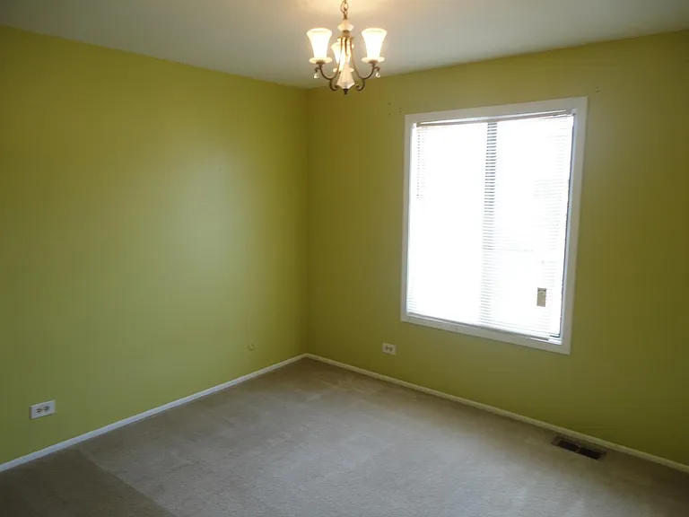 366 Washington Ct — Photo 9