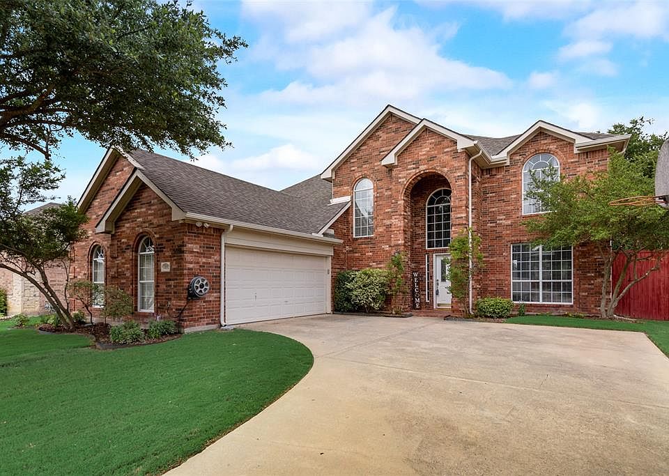 1st image of 3092 Greenfield Dr