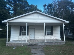 206 Robins St, Jackson, TN 38301