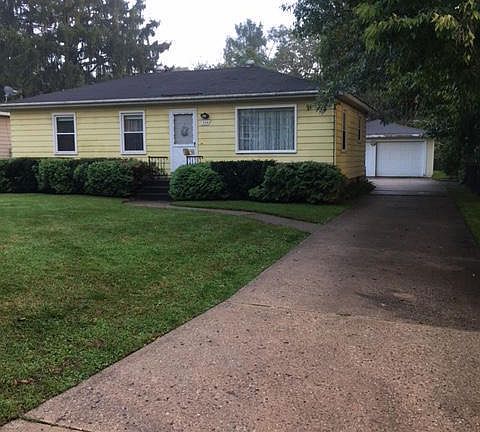 3rd image of 774 Georgia St NE