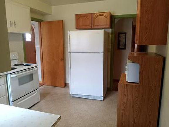 3rd image of 6544 Granger St