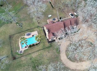 575 Oak Meadow Rd, Bellville, TX 77418
