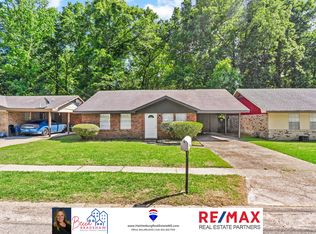 130 Lexington Dr, Hattiesburg, MS 39402