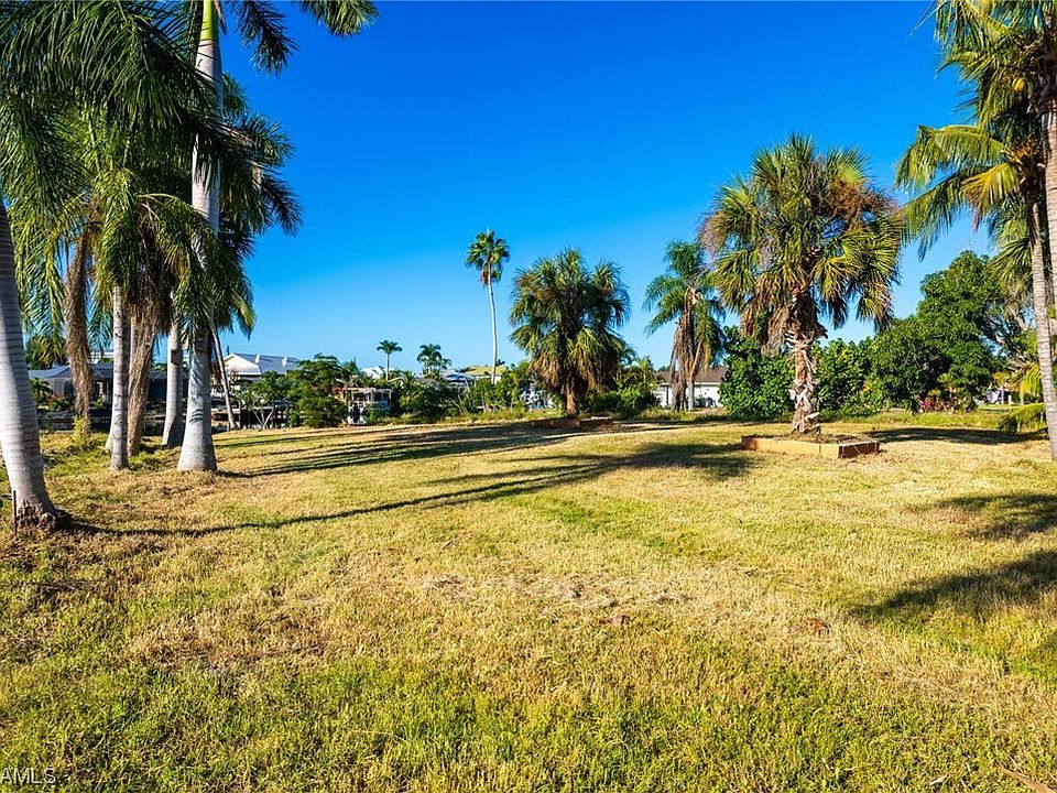 1st image of 6247 Plumosa Ave