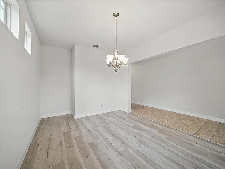 3902 Palmer Meadow Ct — Photo 7
