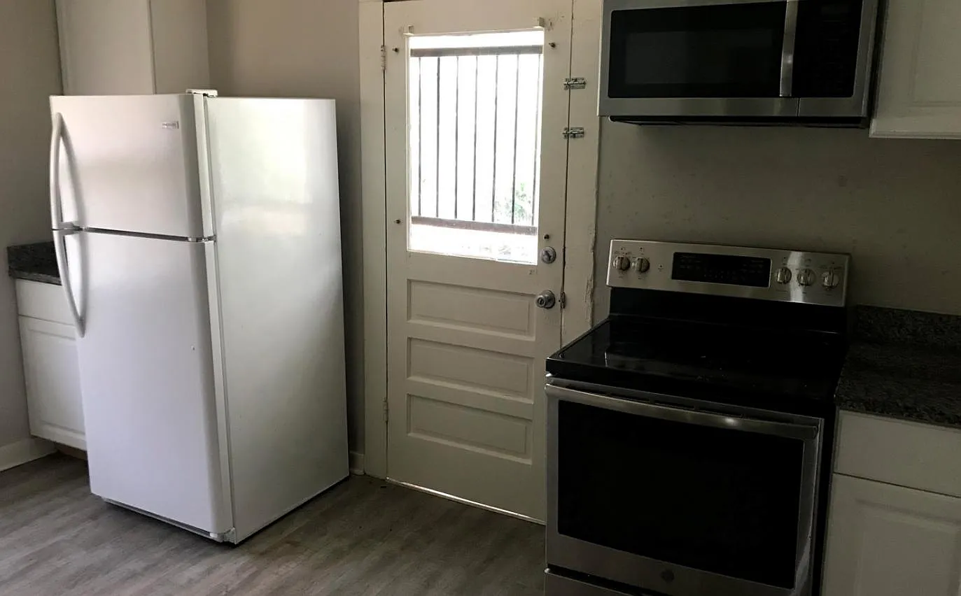 1 bed, $975 — Photo 3