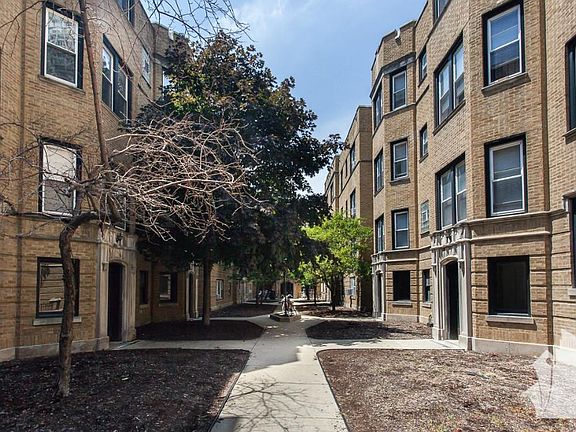 2nd image of 3910 N Pine Grove Ave #3