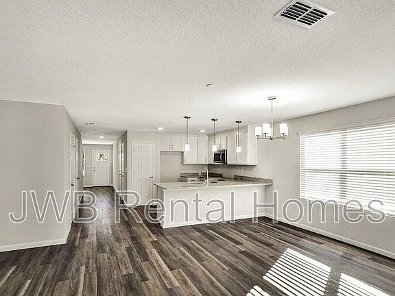 5th image of 436 10th St S