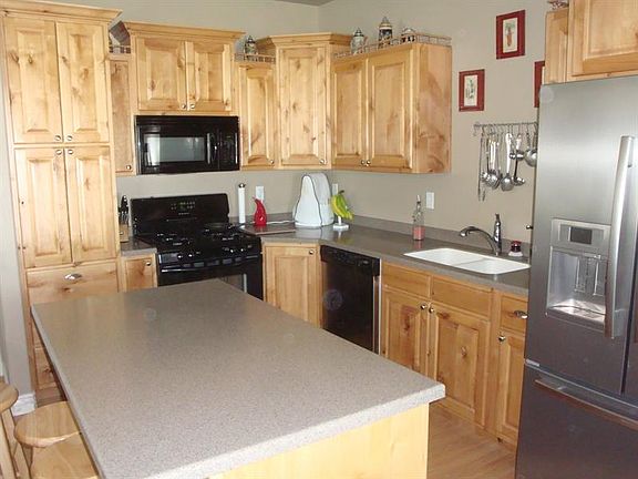 5th image of 490 N 2450 W APT 3