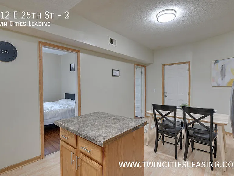 912 E 25th St #3 — Photo 64