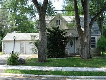 1st image of 1322 N West End Dr