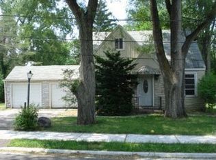 1322 N West End Dr, Round Lake Beach, IL 60073